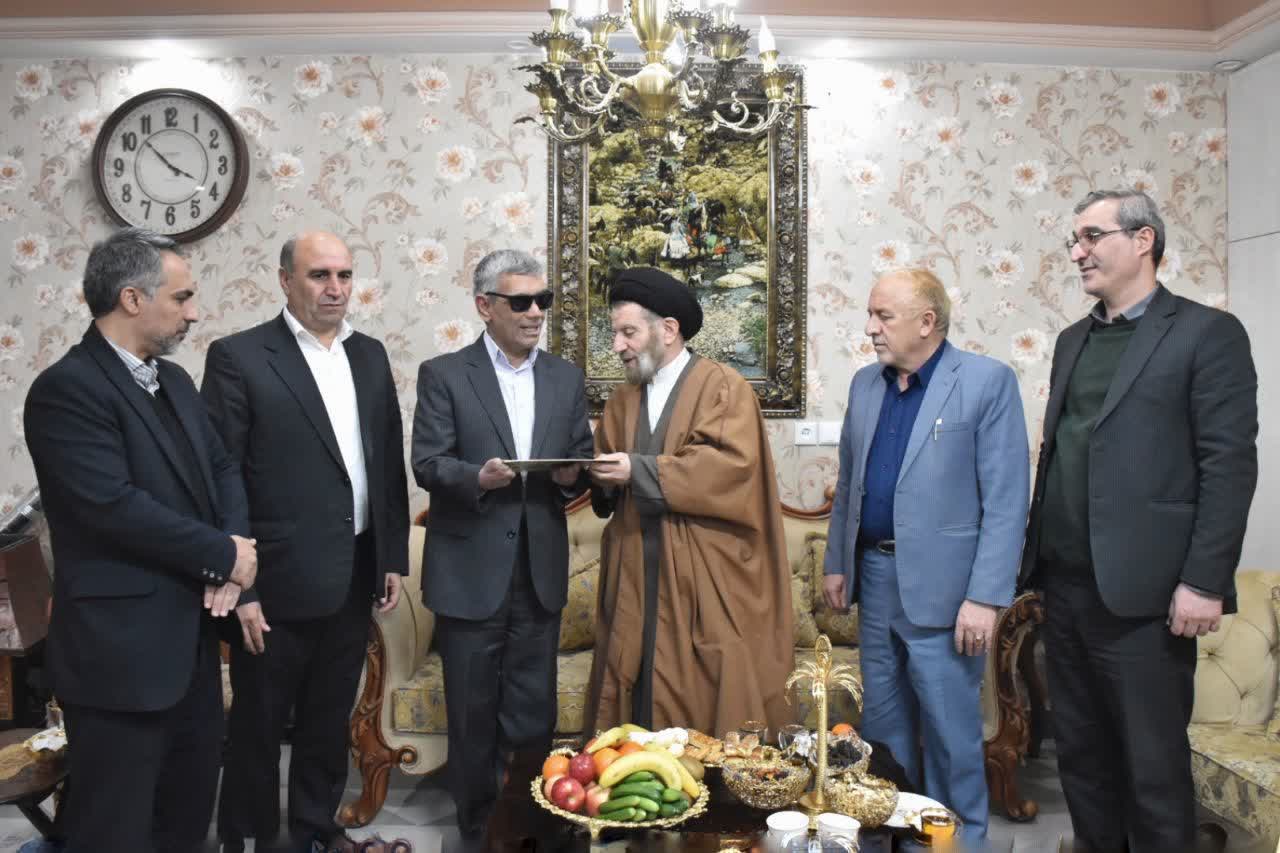 رئیس ستاد امر به معروف و نهی از منکر لرستان با جانبازان دفاع مقدس دیدار کرد.