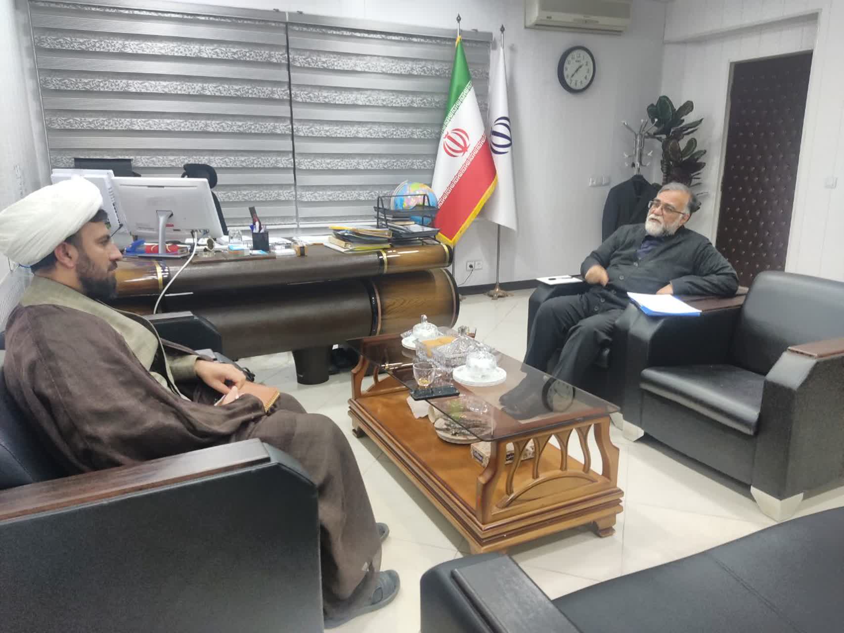 دبیر ستاد امر به معروف لرستان با معاون سیاسی، امنیتی و اجتماعی استانداری لرستان دیدار کرد.