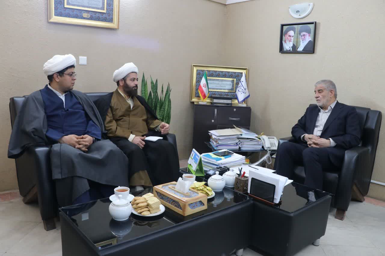 دبیر ستاد امربه‌معروف استان یزد با آقای جوکار نماینده مجلس شورای اسلامی دیدار و گفتگو کرد