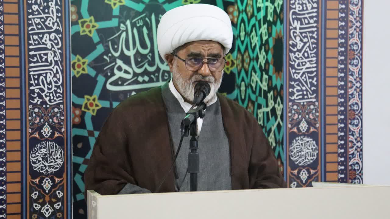 سخنرانی دبیرستاد امر به معروف و نهی از منکر شهرستان وفرماندهی سپاه ناحیه آستارا درمراسم دهه فجرهمراه بایادواره شهدا