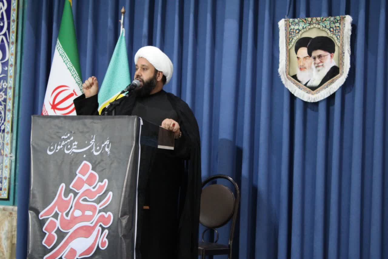 امروز همسایگان ما باید بدانند امنیت جمهوری اسلامی ایران مساوی با امنیت کل منطقه، جهانیان هم بداند امنیت اقتصادی آن‌ها مستقیماً در گرو امنیت ایران است.
