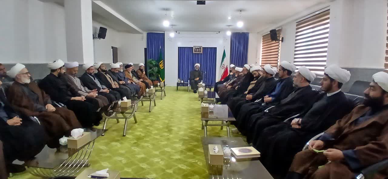 امروز بودن در میدان ارزشش از هر چیزی بالاتر است.