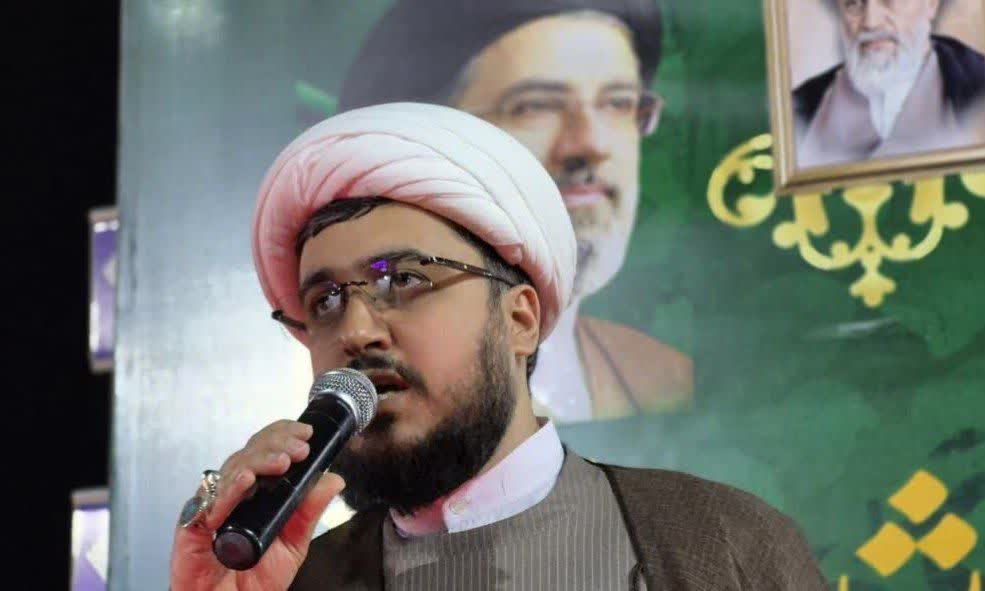 نباید اجازه دهیم عده ای ناخالص امام را برای امت تحریف کنند
