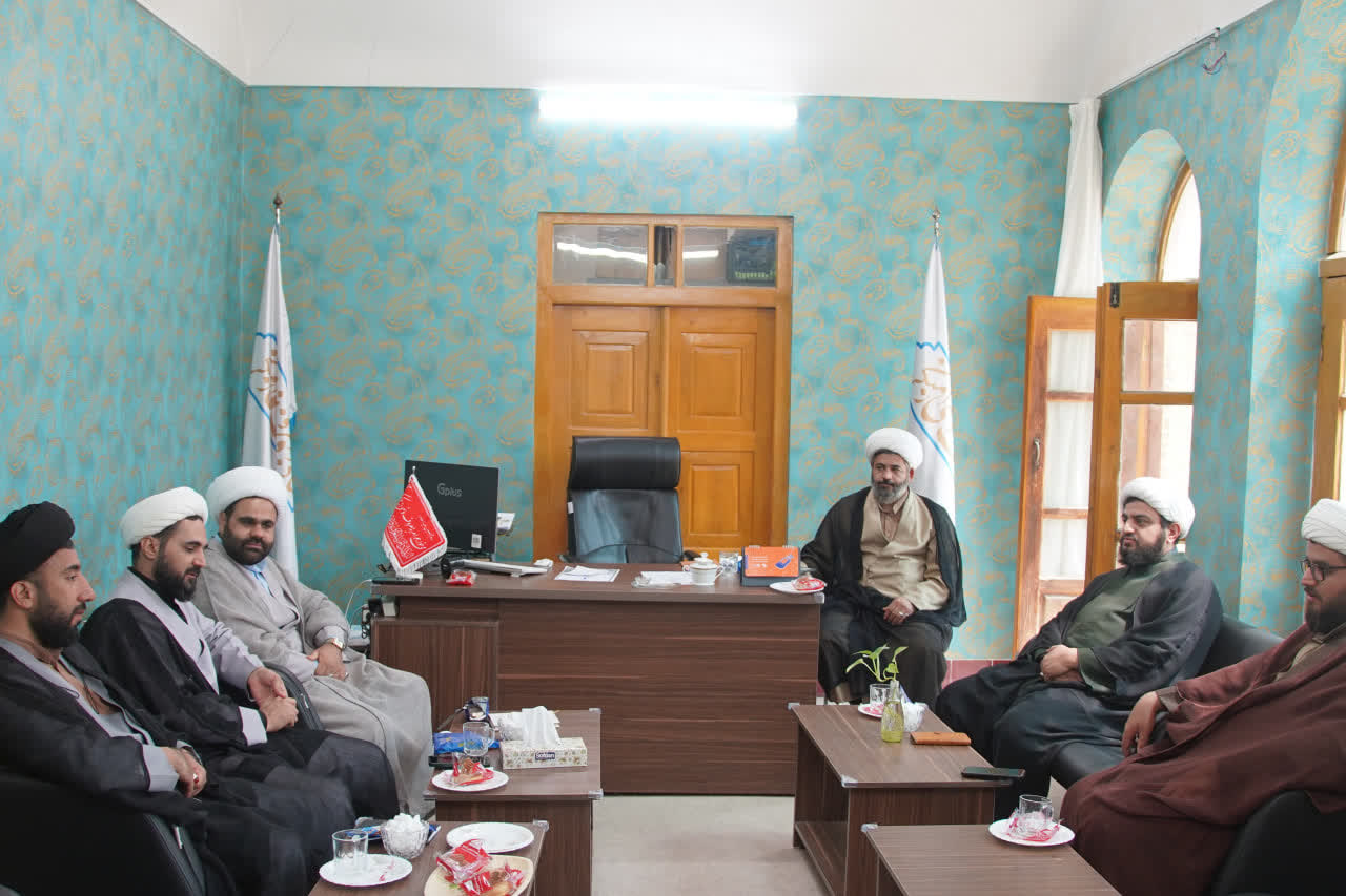 نشست هم‌اندیشی درباره تدوین محتوای ۱۰ جلسه آموزشی «امربه‌معروف و نهی‌ازمنکر» در ستاد استان برگزار شد