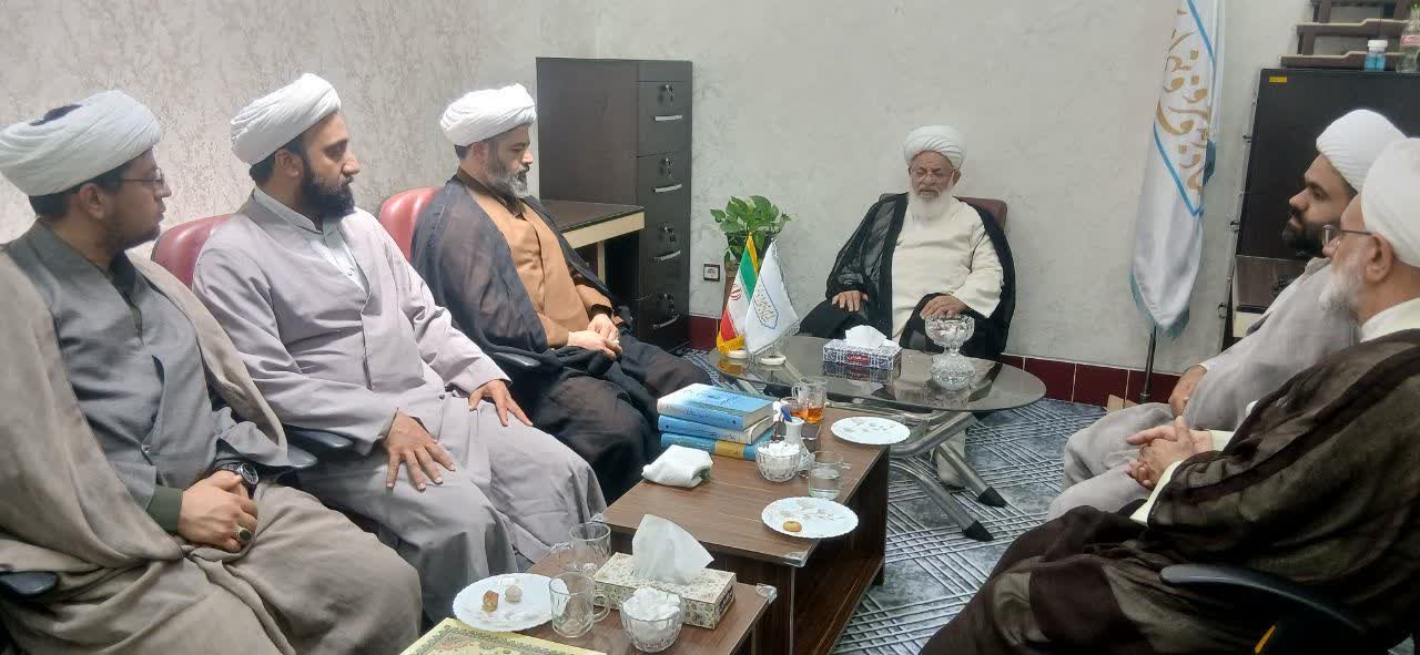 آیت‌الله ناصری رئیس ستاد امربه‌معروف و نهی‌ازمنکر استان یزد با ارکان ستاد دیدار و گفتگو کرد.