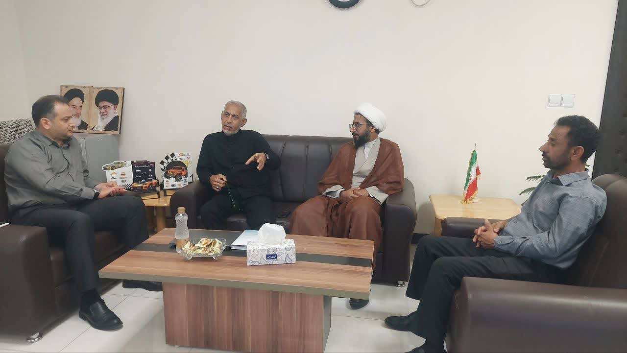 پیگیری مطالبات مردمی درباره گرانی‌ها در دیدار دبیر ستاد امر به معروف قشم با مدیر اصناف منطقه آزاد