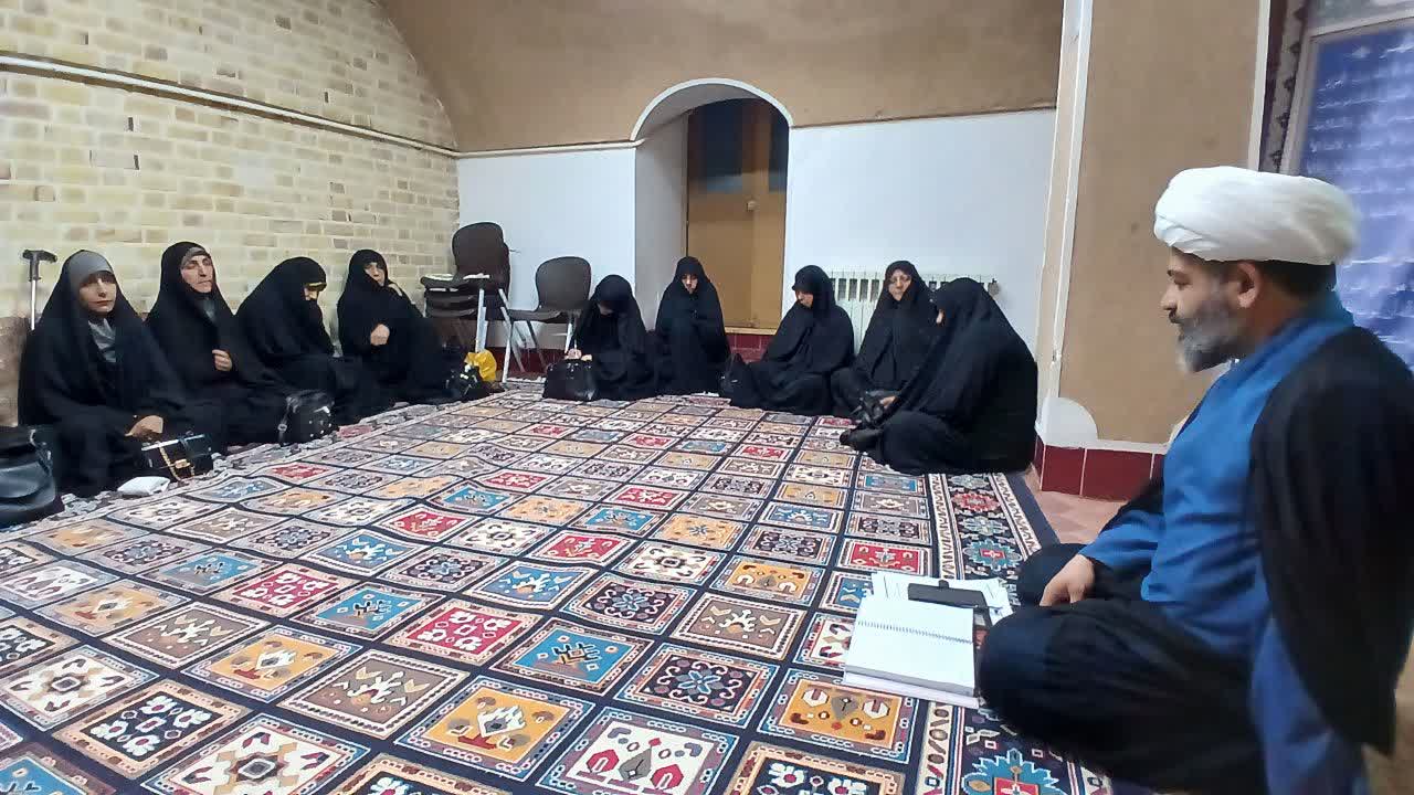 دبیر ستاد امربه‌معروف استان یزد با مطالبه‌گران عرصه عفاف و حجاب دیدار و گفتگو کرد
