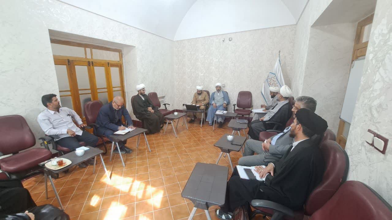 نشست فصلی دبیران ستاد امربه‌معروف و نهی‌ازمنکر شهرستان‌های استان یزد برگزار شد