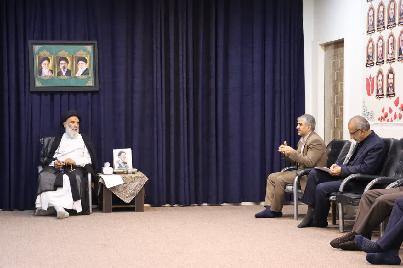 دیدار دبیر ستاد استان با حجت الاسلام والمسلمین موسوی فرد رئیس ستاد امر به معروف و نهی از منکر استان خوزستان