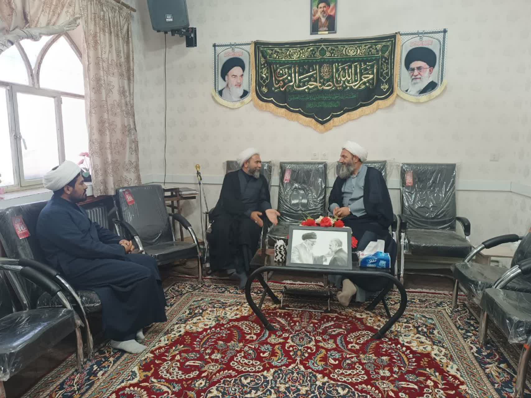 دیدار دبیر ستاد استان با امام جمعه فردوس