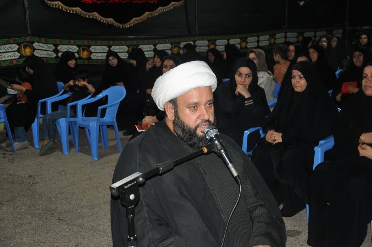  بی‌هویتی، خطر بزرگ عصر حاضر است، راه چاره ارتباط با مبدا هستی، عبادت و شناخت جهان هستی است