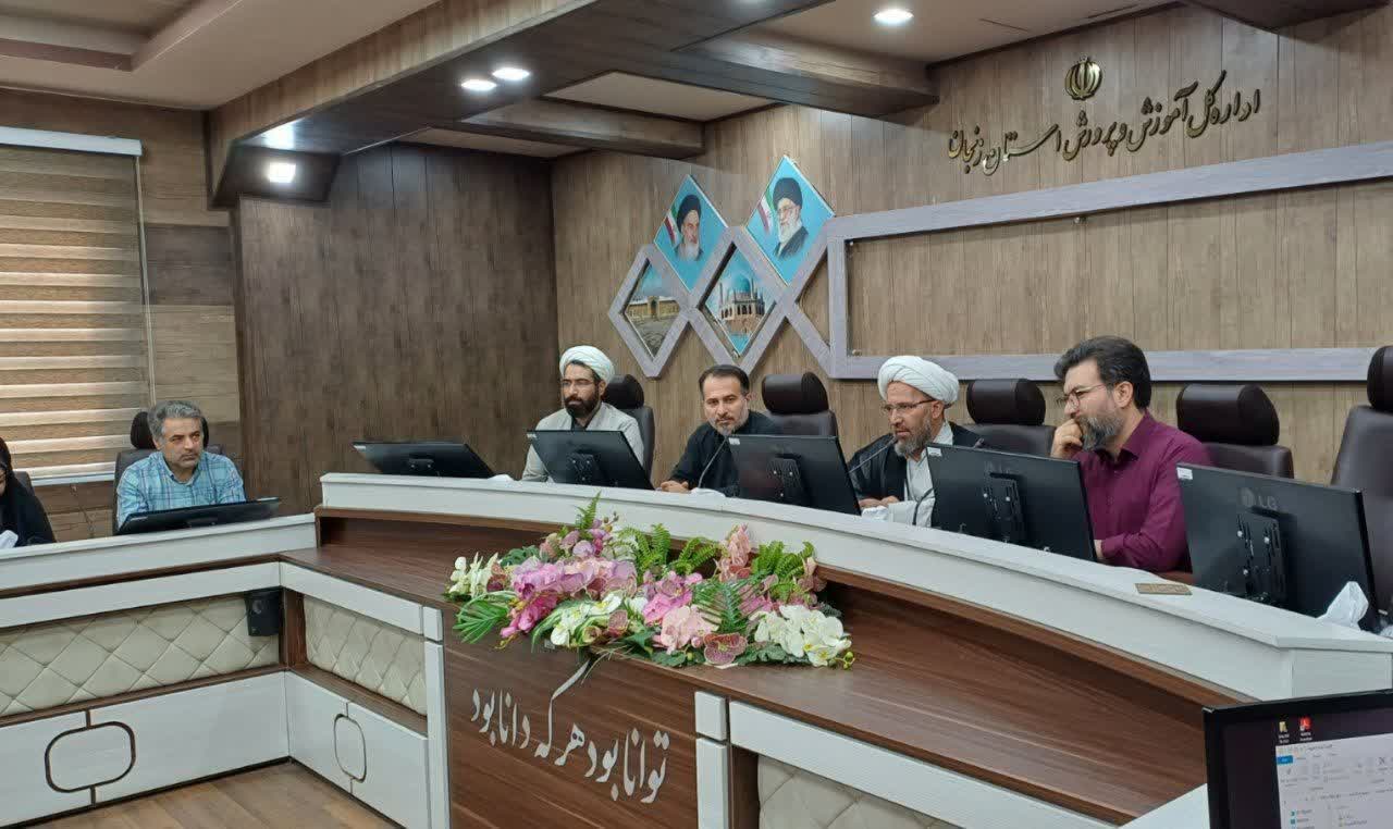 تجلیل از  شرکت‌کنندگان جشنواره بین‌المللی «معروف» در زنجان