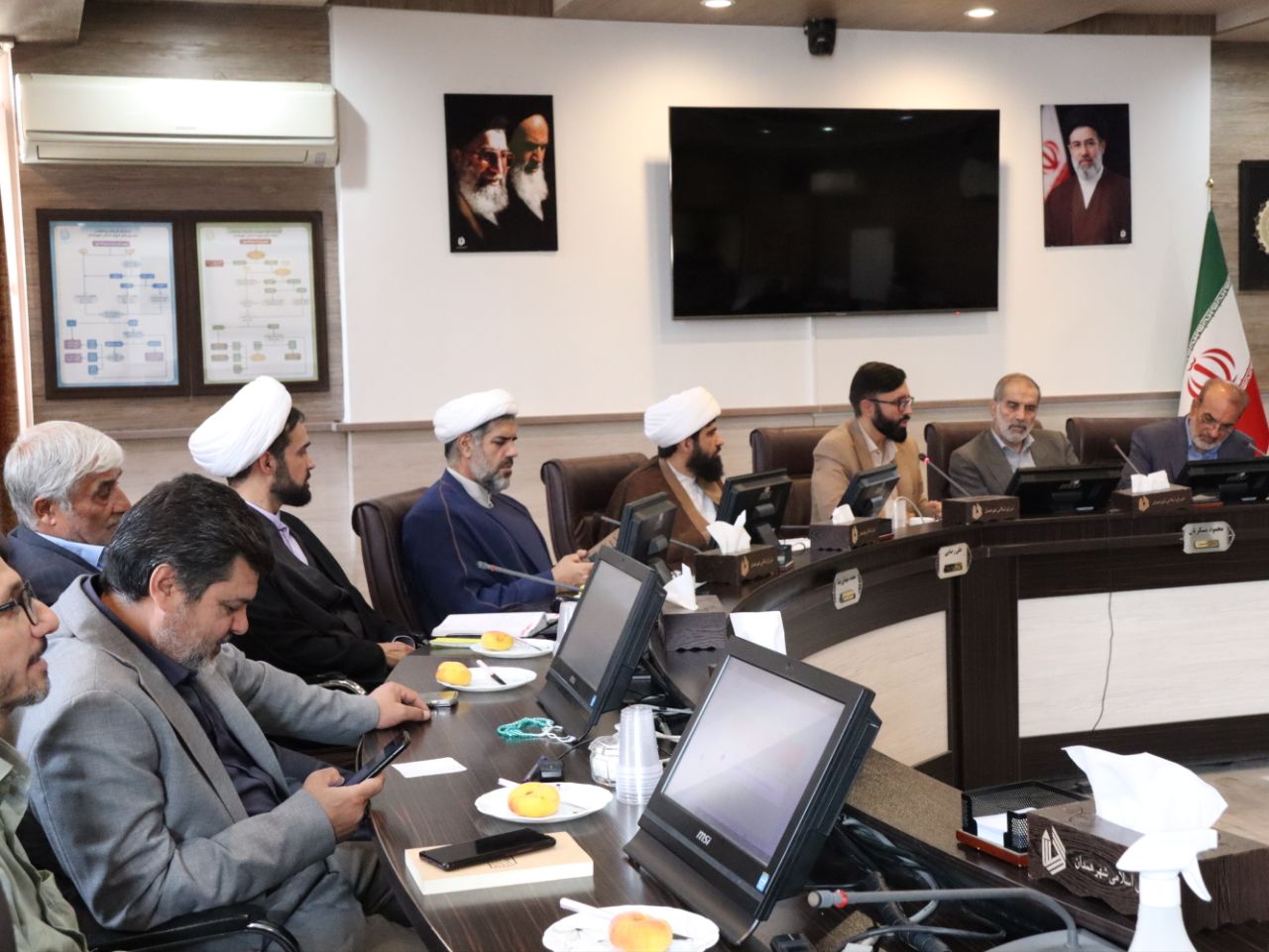بررسی سازوکار ترویج معروف در فضاهای شهری همدان