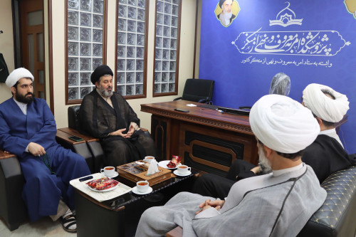 نشست معاون پژوهش جامعه المصطفی العالمیه با رئیس پژوهشکده امر به معروف و نهی از منکر کشور