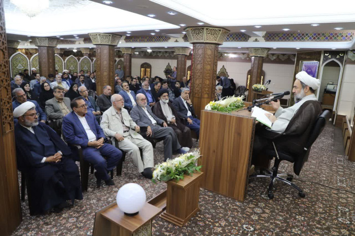 نشست اتحاد و همدلی با حضور آیت‌الله محامی برگزار شد
