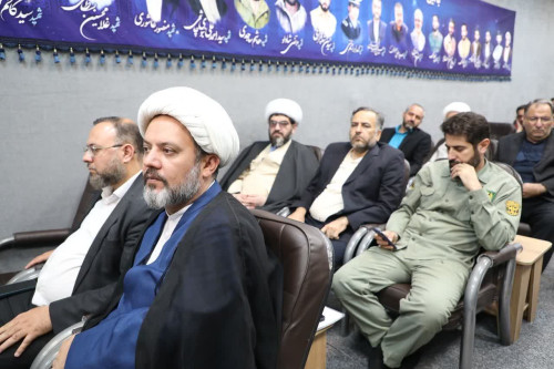 حضور حجت الاسلام و المسلمین محسن انصاری نیا در صد بیستمین و یکمین جلسه شورای فرهنگ عمومی استان با اعضای شورای فرهنگ عمومی استان 