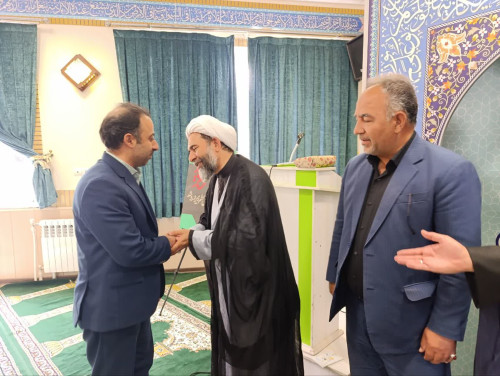 تقدیر از برگزیدگان جشنواره مفلحون آموزش و پرورش استان