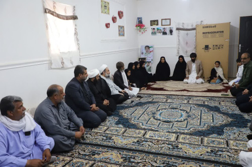 تجلیل آیت‌الله محامی از خانواده شهید محمدرضا شاقوزائی