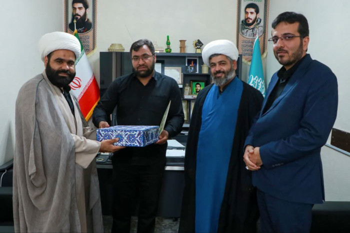 ستاد امربه‌معروف و نهی‌ازمنکر استان یزد از فرمانده قرارگاه جهادی شهید ابراهیم هادی تجلیل کرد