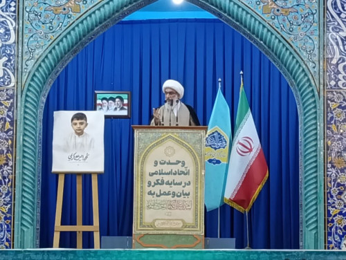 باید مراقبت کرد که زیست عفیفانه در جامعه زیر سؤال نرود و سبک زندگی اسلامی مورد هجمه قرار نگیرد.