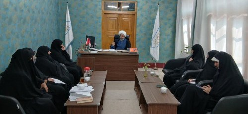 دیدار دبیر ستاد امربه‌معروف و نهی‌از منکر استان یزد با مدیران حوزه علمیه خواهران و فعالان عفاف و حجاب